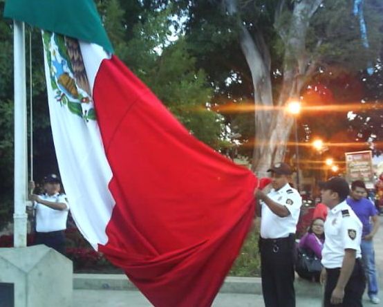 013 Oaxaca Flag Ceremony 10th Jan 2011.jpg